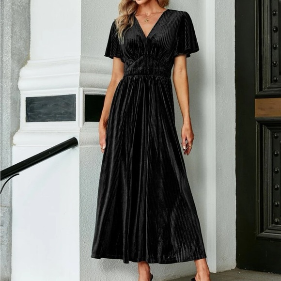 Luxe burnt orange velvet V neck butterfly sleeve dress LAST FEW - Picture 9 of 16